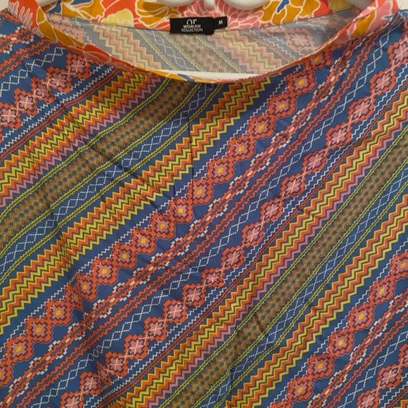 Colorful skirt size medium - Picture 2 of 3